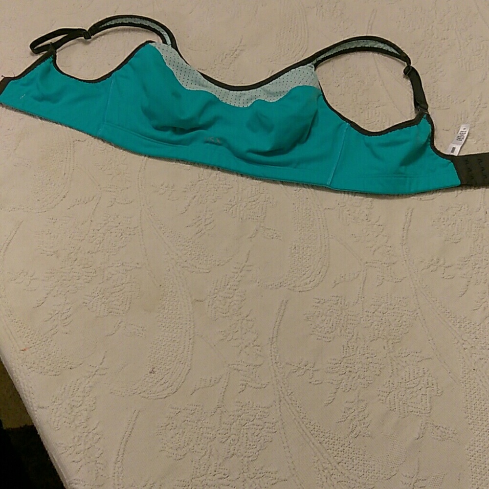 Victoria's secret athletic bra
